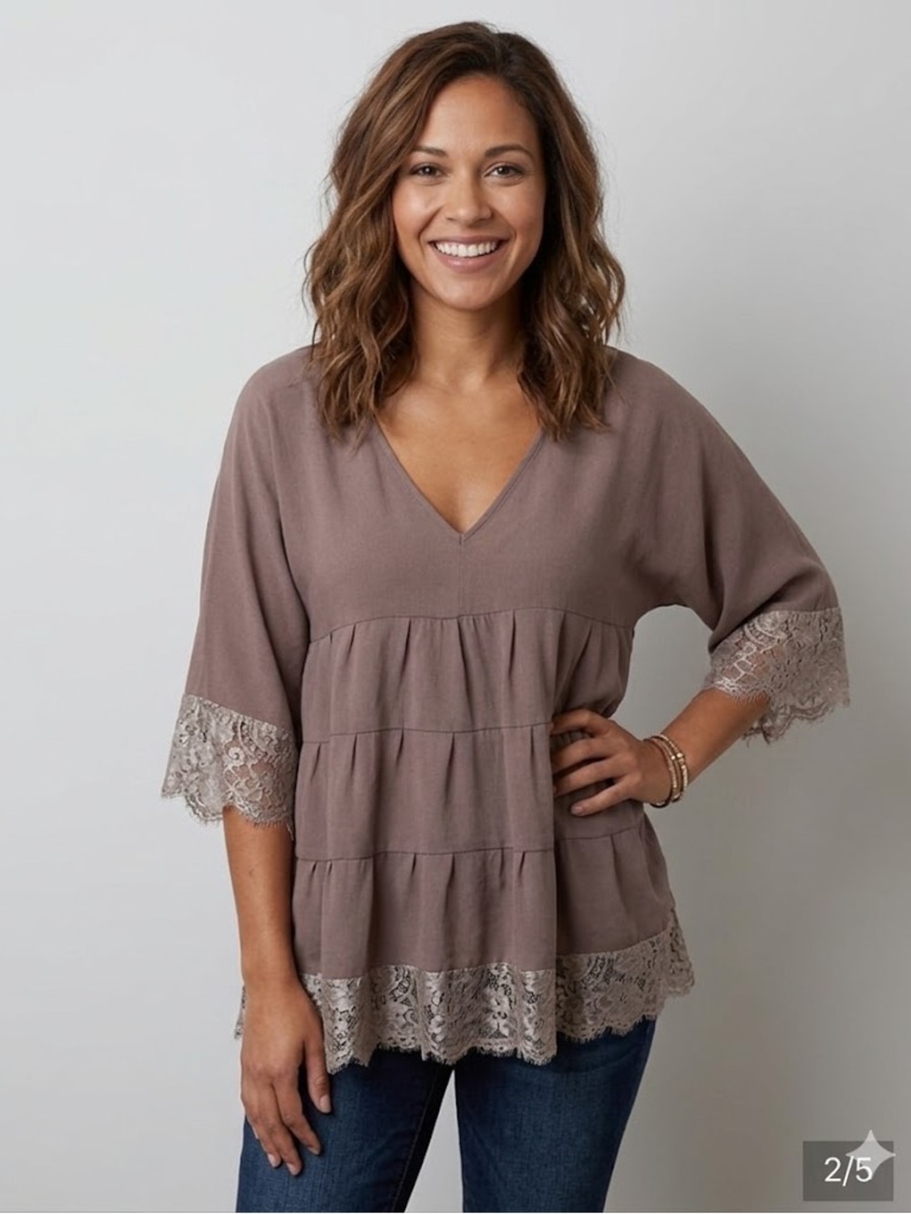 NWOT Alythea Brown Ruffle V-Neck 3/4 Sleeve Lace Trim Blouse, Size Small Top